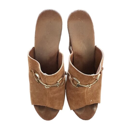 🍒 2/$20 🍒 Cognac Open Toe Wedges with Gold Buckles 4” Rise sz 38 - Picture 2 of 9